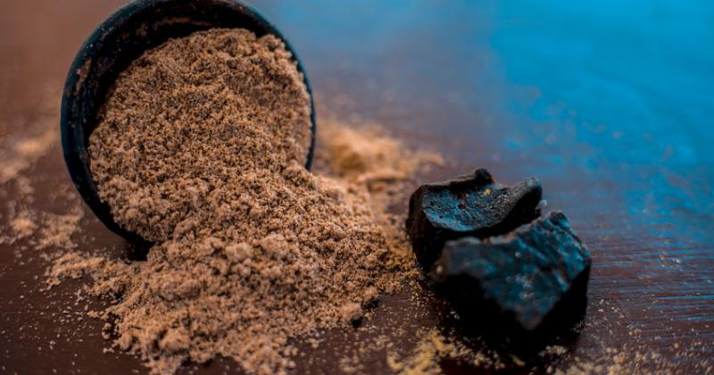 INDIAN GOLD OR ASAFOETIDA